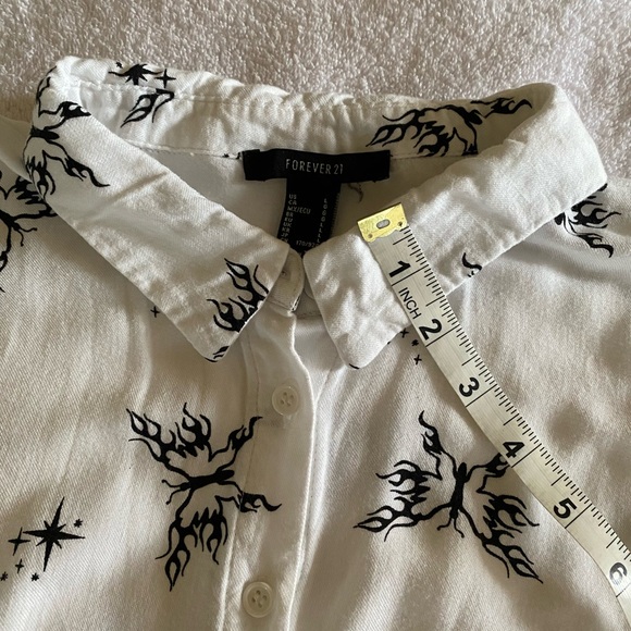 Forever 21 women’s L cropped blouse - Picture 7 of 10